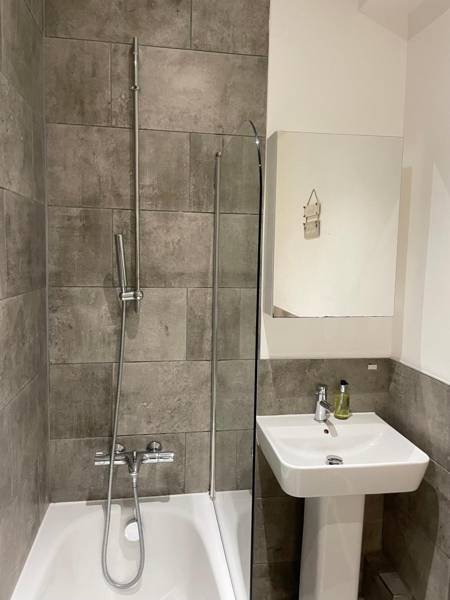 Victoria Maisonette Apartment ロンドン エクステリア 写真
